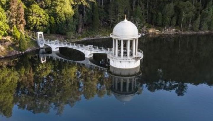 Maroondah reservoir with white rotunda in the water