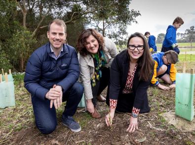 Water Minister Harriet Shing with the Local Members for Bayswater and Monbulk planting trees at Liverpool Road Retarding Basin