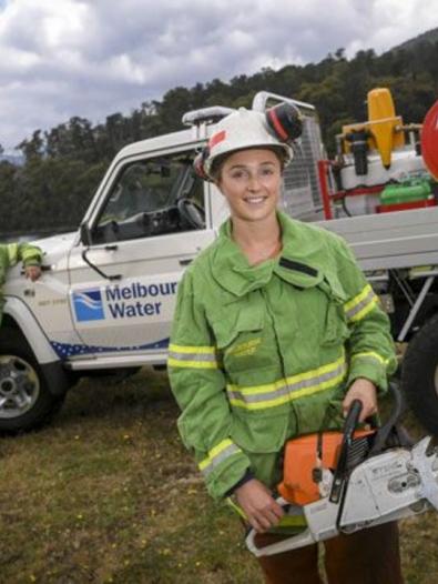 Teagan Morris (left) and Renelle Verkes, are firefighters with Melbourne Water.